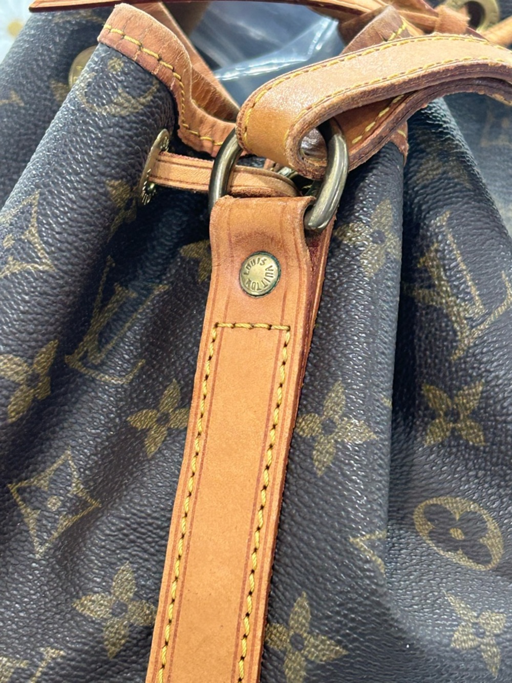 Louis Vuitton Brown Monogram Canvas GM Noe shoulder bag - Picture 8 of 16